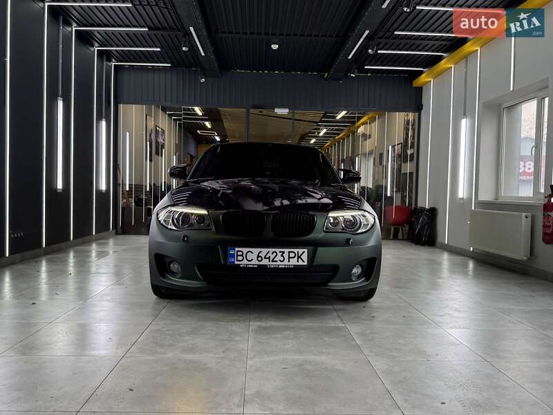 Купе BMW 1 Series 2012 в Киеве