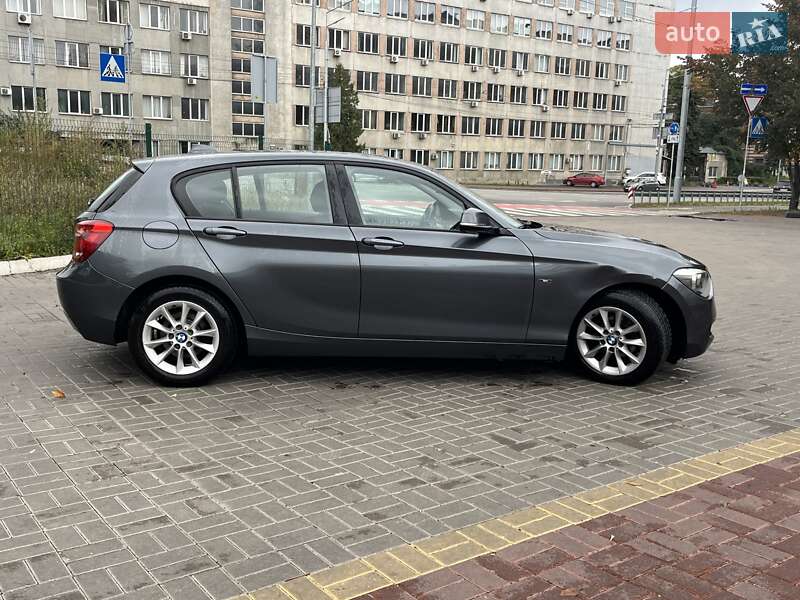 Хэтчбек BMW 1 Series 2011 в Киеве фото 3 Хэтчбек BMW 1 Series 2011 в Киеве