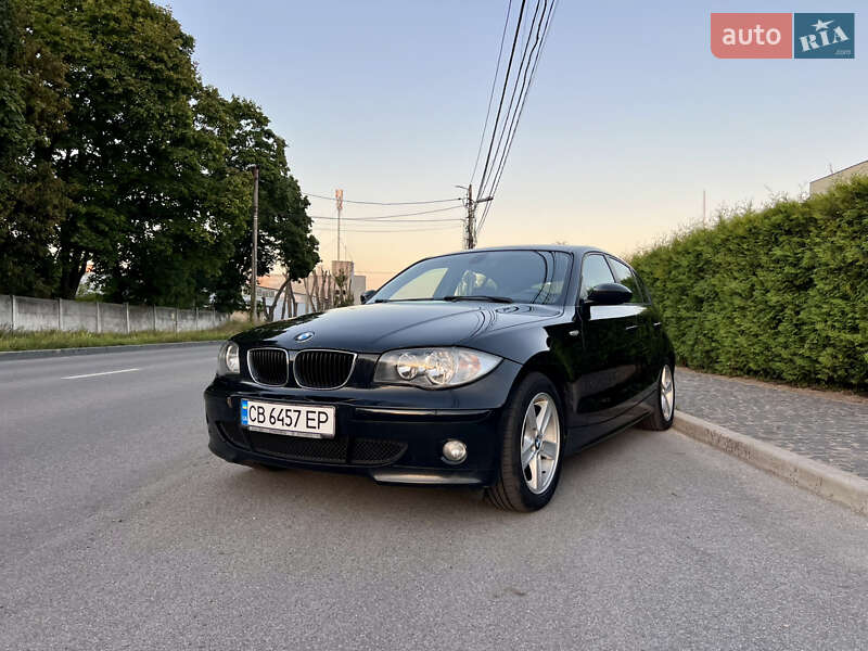 Хэтчбек BMW 1 Series 2006 в Чернигове