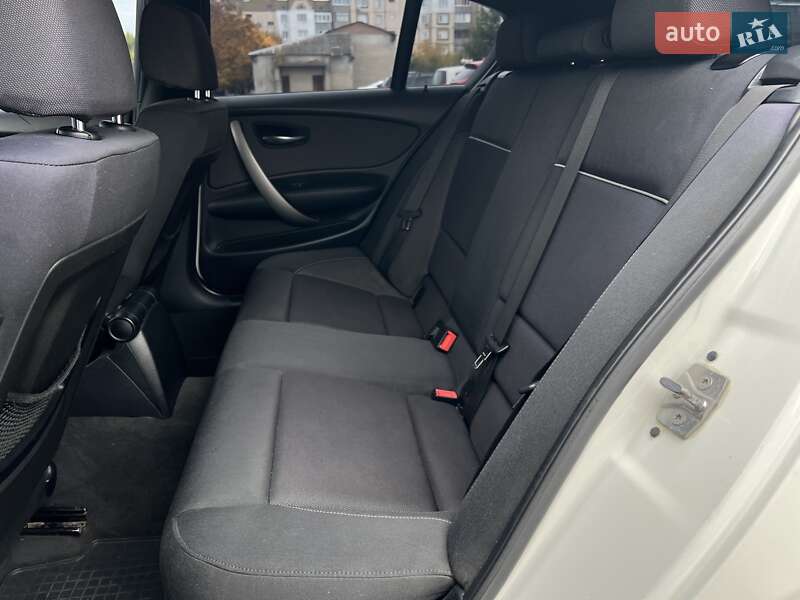 Хэтчбек BMW 1 Series 2010 в Богуславе фото 51 Хэтчбек BMW 1 Series 2010 в Богуславе