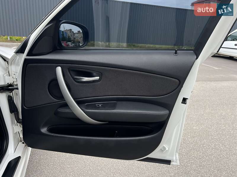 Хэтчбек BMW 1 Series 2010 в Богуславе фото 62 Хэтчбек BMW 1 Series 2010 в Богуславе