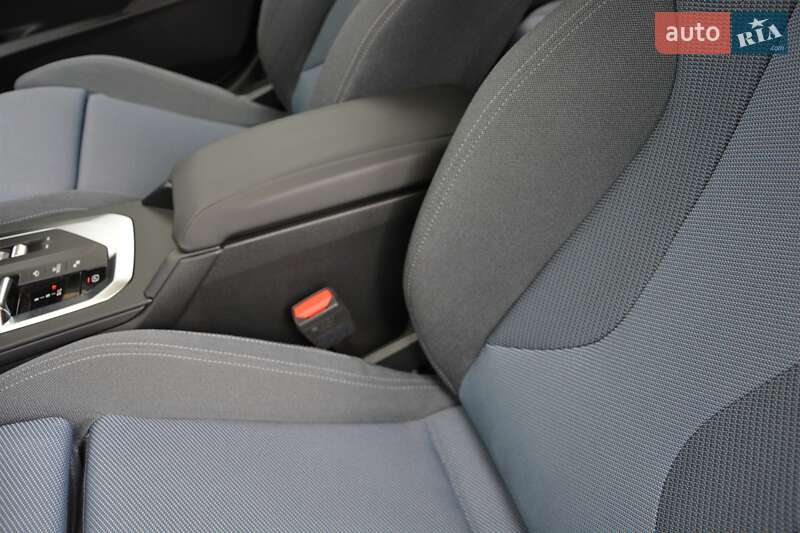 Хэтчбек BMW 1 Series 2024 в Киеве фото 8 Хэтчбек BMW 1 Series 2024 в Киеве