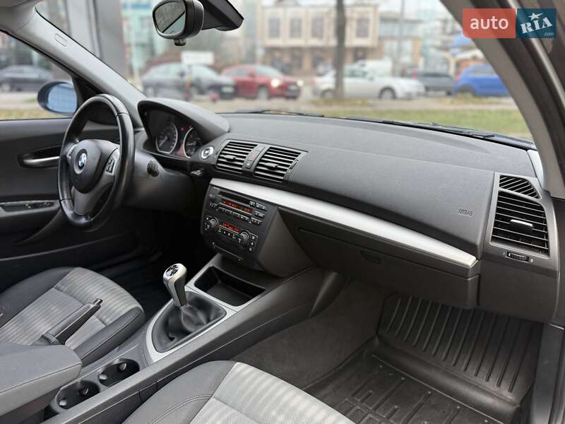 Хэтчбек BMW 1 Series 2006 в Киеве фото 15 Хэтчбек BMW 1 Series 2006 в Киеве
