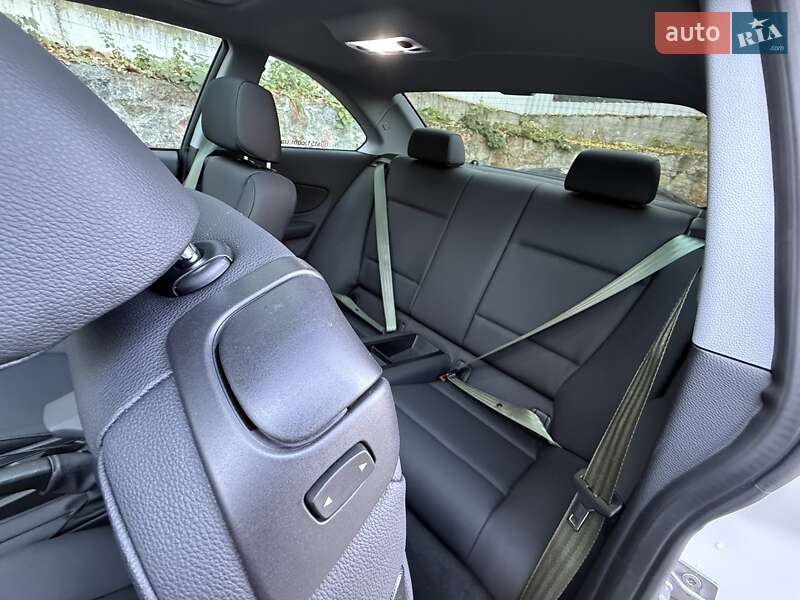 Купе BMW 1 Series 2012 в Киеве