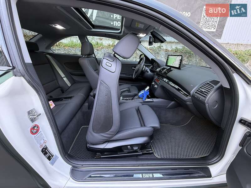 Купе BMW 1 Series 2012 в Киеве