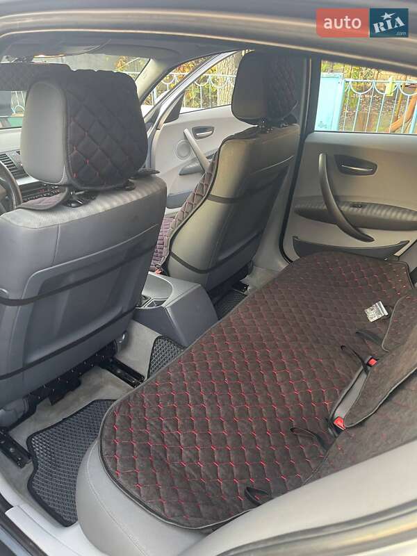 Хэтчбек BMW 1 Series 2005 в Светловодске фото 2 Хэтчбек BMW 1 Series 2005 в Светловодске