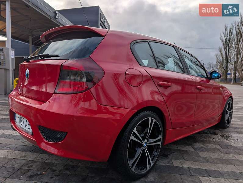Хэтчбек BMW 1 Series 2005 в Буче