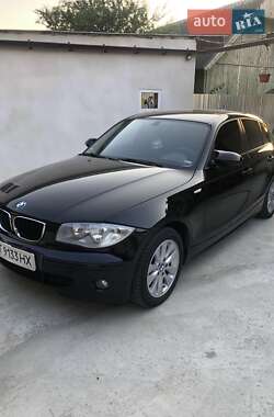 Хэтчбек BMW 1 Series 2006 в Калуше
