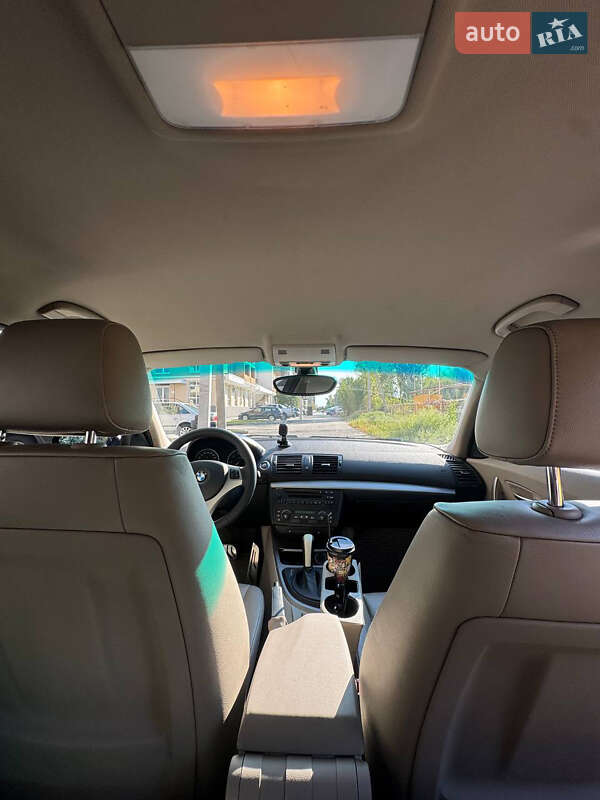 Хэтчбек BMW 1 Series 2006 в Вышгороде