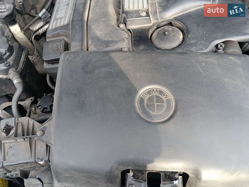 Хэтчбек BMW 1 Series 2006 в Вышгороде