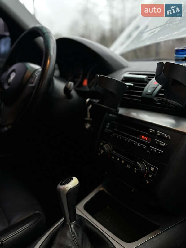 Хэтчбек BMW 1 Series 2006 в Житомире