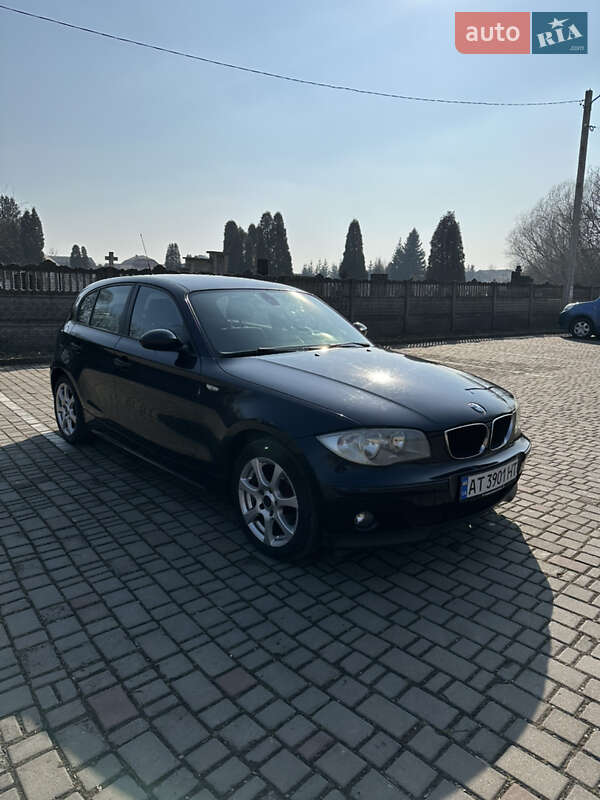 Хетчбек BMW 1 Series 2006 в Івано-Франківську