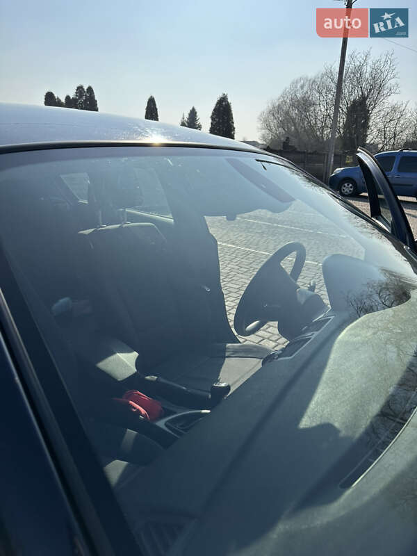 Хетчбек BMW 1 Series 2006 в Івано-Франківську