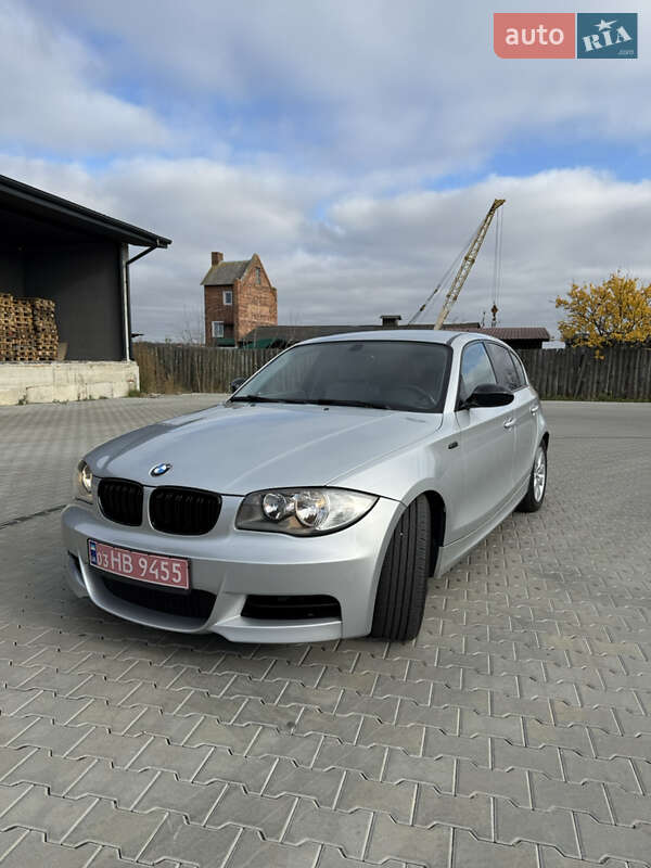 Хетчбек BMW 1 Series 2010 в Житомирі