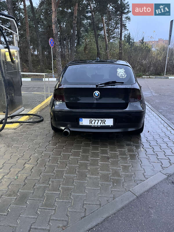 Хэтчбек BMW 1 Series 2004 в Житомире