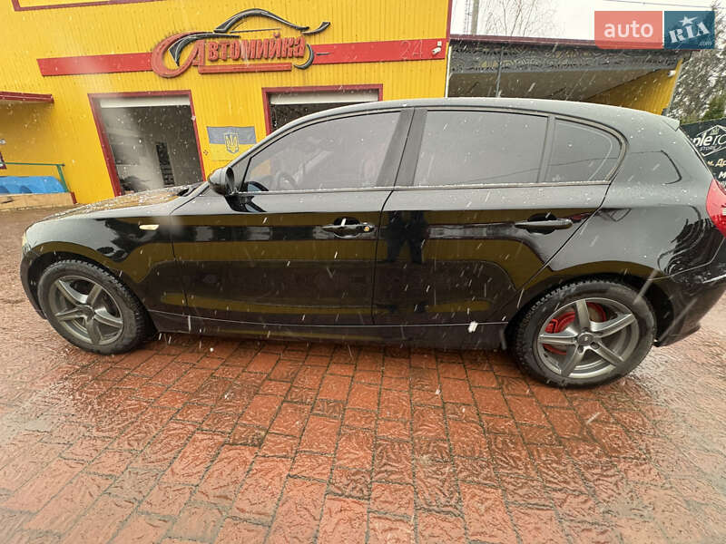 Хэтчбек BMW 1 Series 2008 в Трускавце