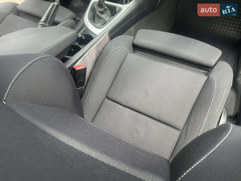 Хэтчбек BMW 1 Series 2008 в Трускавце