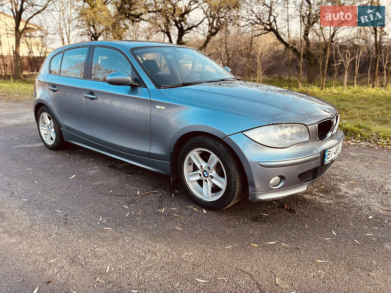 Хэтчбек BMW 1 Series 2005 в Кременчуге