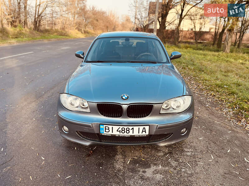 Хэтчбек BMW 1 Series 2005 в Кременчуге