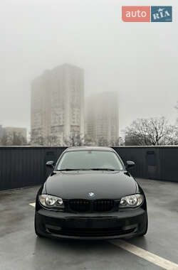 Хетчбек BMW 1 Series 2010 в Києві