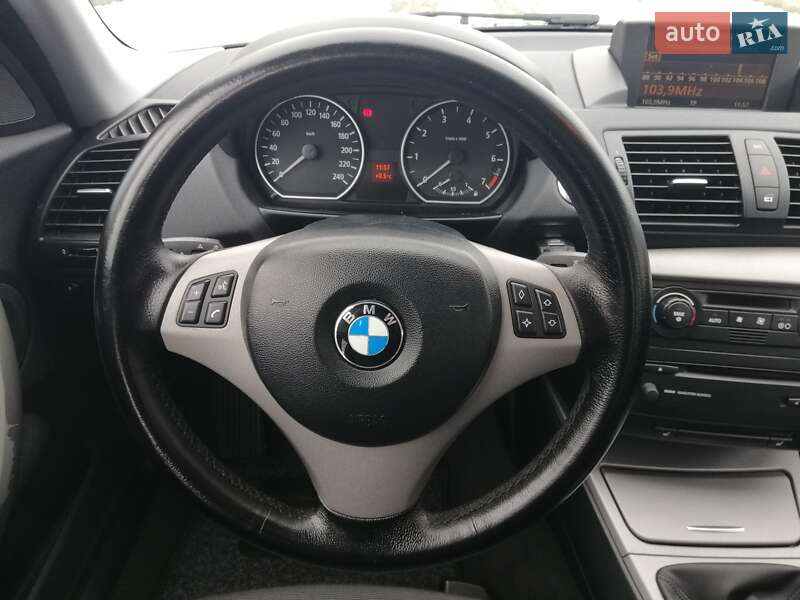 Хэтчбек BMW 1 Series 2005 в Тернополе фото 23 Хэтчбек BMW 1 Series 2005 в Тернополе