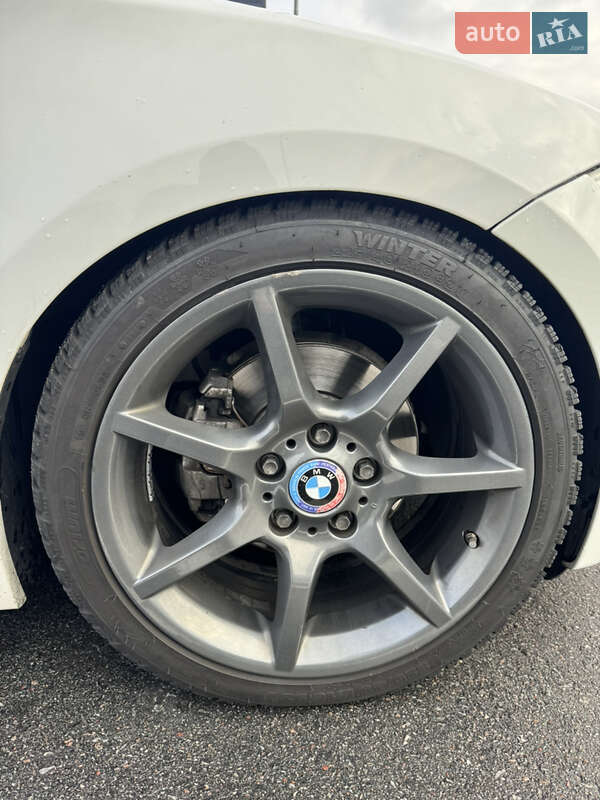 Купе BMW 1 Series 2011 в Киеве