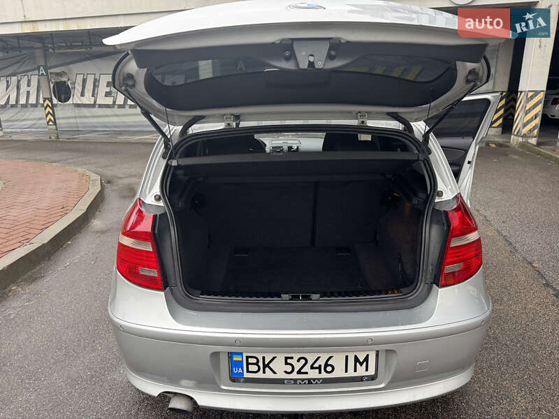 Хэтчбек BMW 1 Series 2010 в Киеве