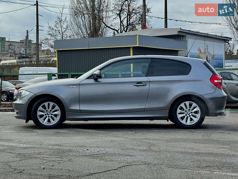 Купе BMW 1 Series 2011 в Києві фото 2 Купе BMW 1 Series 2011 в Києві