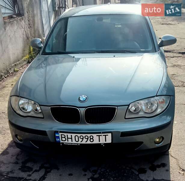 Хэтчбек BMW 1 Series 2005 в Одессе