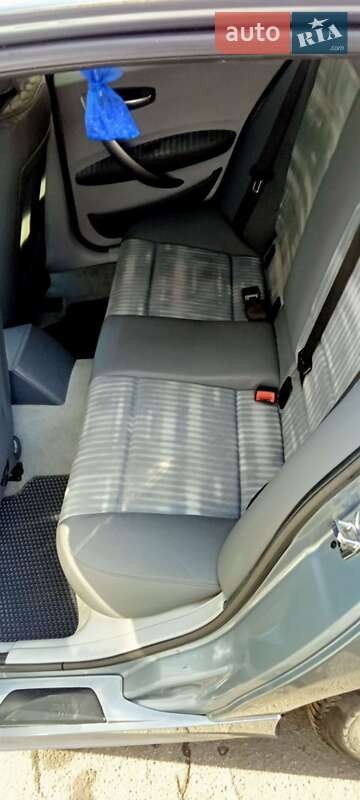 Хэтчбек BMW 1 Series 2005 в Одессе