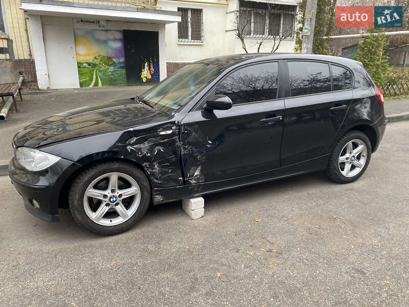 Хетчбек BMW 1 Series 2005 в Дніпрі