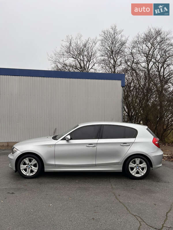 Хэтчбек BMW 1 Series 2009 в Житомире фото 3 Хэтчбек BMW 1 Series 2009 в Житомире