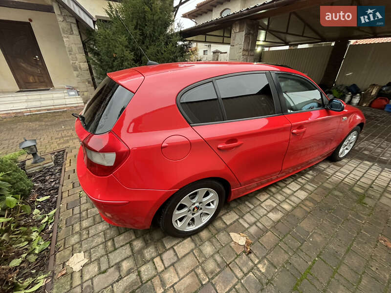 Хетчбек BMW 1 Series 2005 в Києві