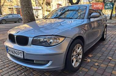 Хэтчбек BMW 1 Series 2009 в Одессе