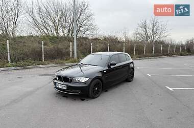 Хэтчбек BMW 1 Series 2010 в Виннице
