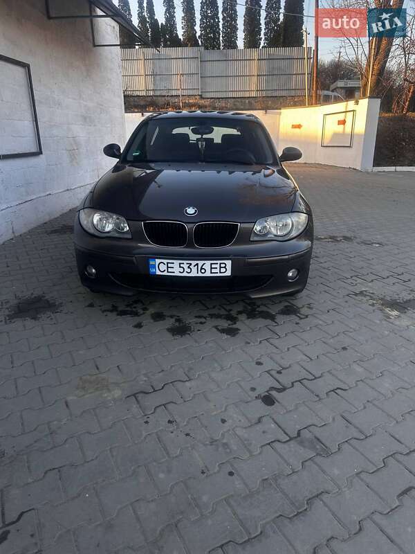 Хэтчбек BMW 1 Series 2005 в Черновцах