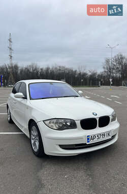 Хэтчбек BMW 1 Series 2007 в Запорожье