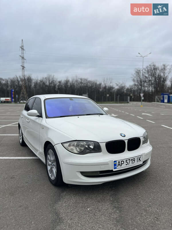 Хетчбек BMW 1 Series 2007 в Запоріжжі фото 4 Хетчбек BMW 1 Series 2007 в Запоріжжі