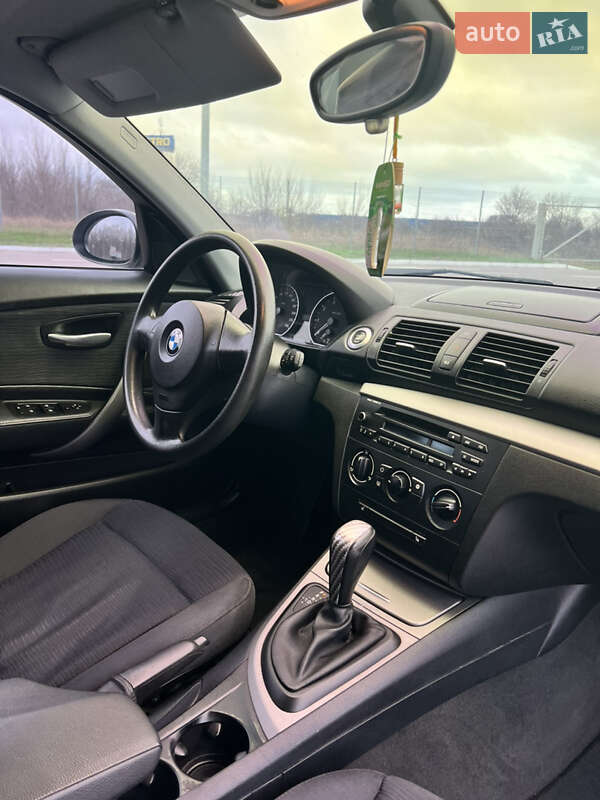 Хетчбек BMW 1 Series 2007 в Запоріжжі фото 19 Хетчбек BMW 1 Series 2007 в Запоріжжі