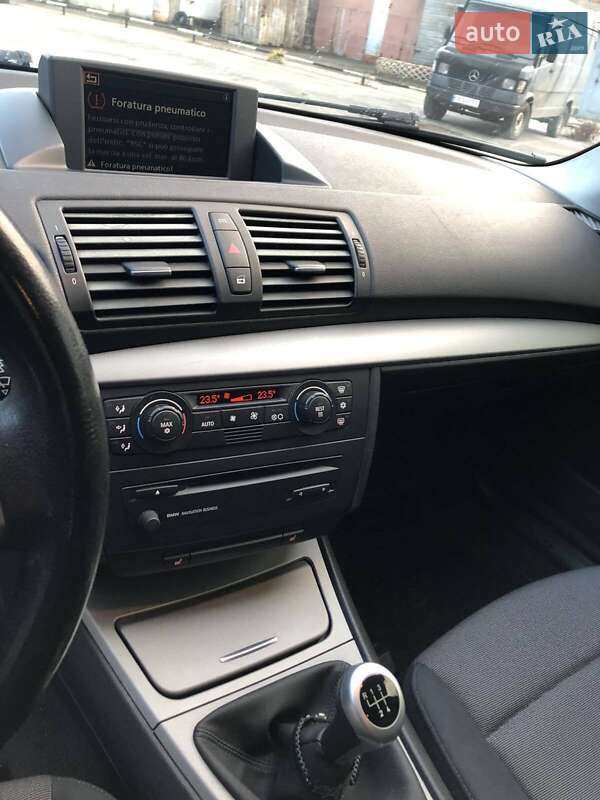 Хэтчбек BMW 1 Series 2005 в Чернигове