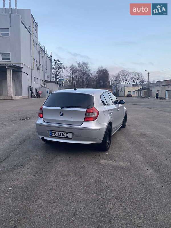 Хэтчбек BMW 1 Series 2005 в Чернигове