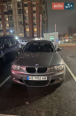 Хэтчбек BMW 1 Series 2009 в Днепре