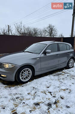 Хетчбек BMW 1 Series 2010 в Бобровиці