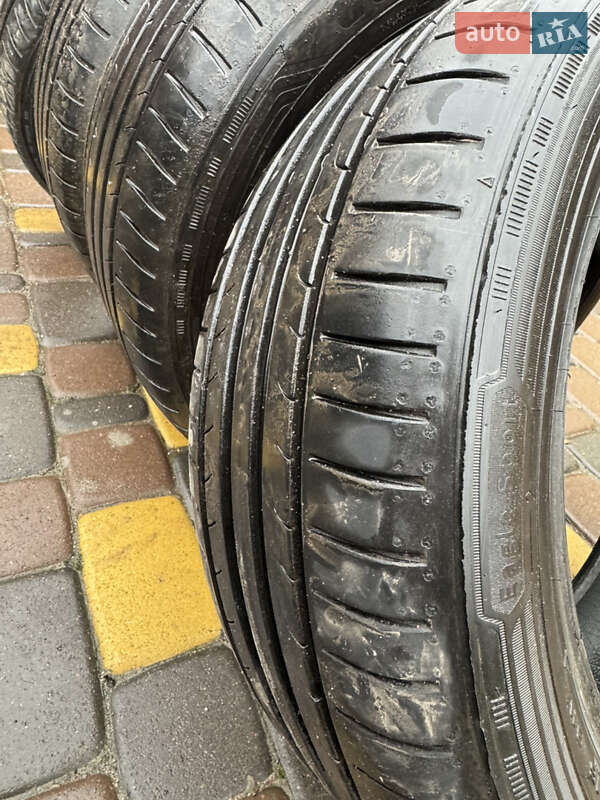 Хетчбек BMW 1 Series 2010 в Бобровиці