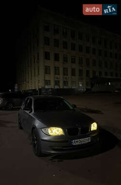 Хетчбек BMW 1 Series 2009 в Житомирі