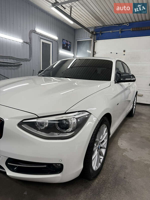 Хетчбек BMW 1 Series 2015 в Києві фото 4 Хетчбек BMW 1 Series 2015 в Києві