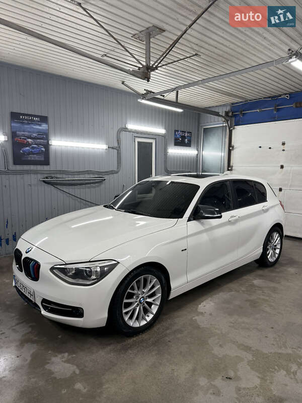 Хетчбек BMW 1 Series 2015 в Києві фото 7 Хетчбек BMW 1 Series 2015 в Києві