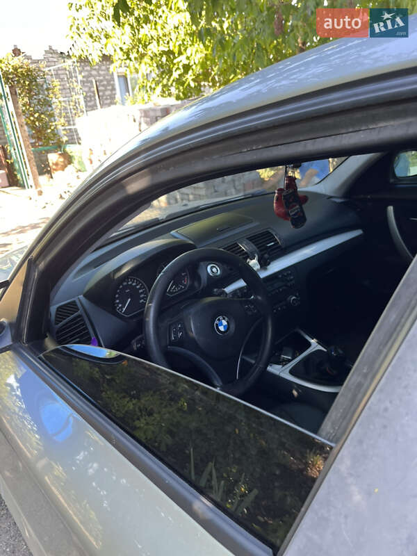 Хетчбек BMW 1 Series 2007 в Миколаєві