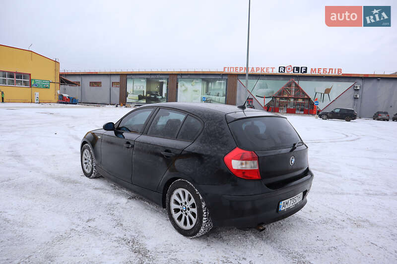 Хэтчбек BMW 1 Series 2006 в Киеве