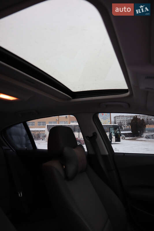 Хэтчбек BMW 1 Series 2006 в Киеве